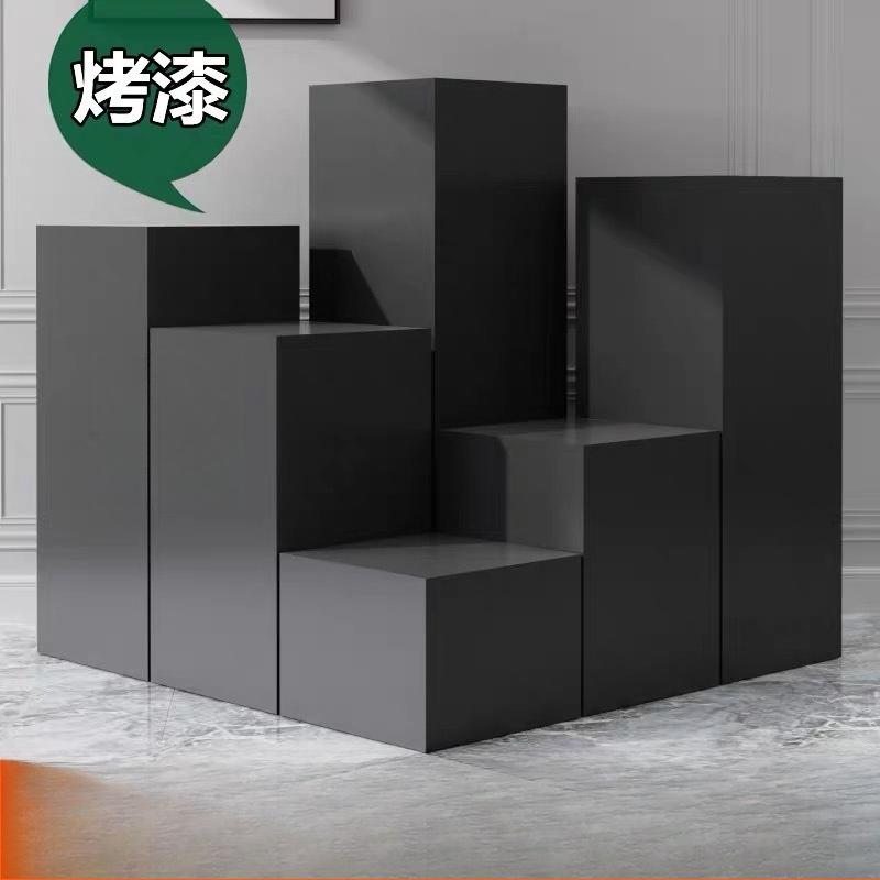 Black paint booth Crafts props - Exhibition Of Art And Craft recension och pris